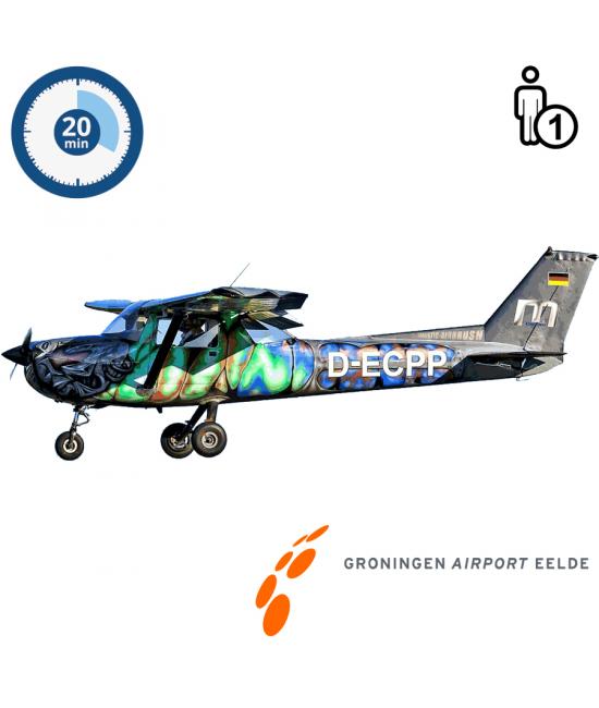 Proefles | Vliegles | Rondvlucht Cessna 150 Aerobat Groningen Airport Eelde (20 minuten)